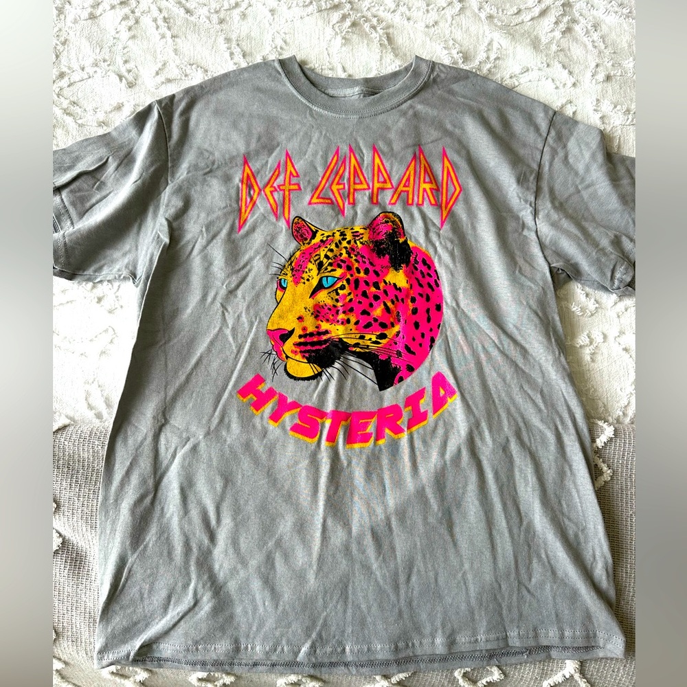 Def Leopard Graphic Tee